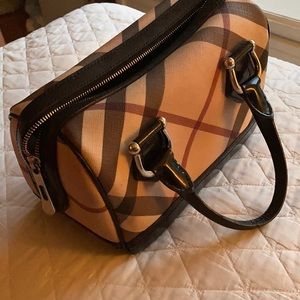Burberry shoulder bag